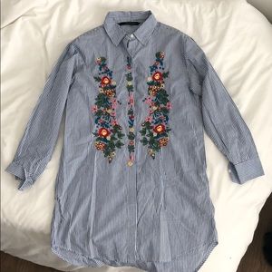 Button down embroidered dress